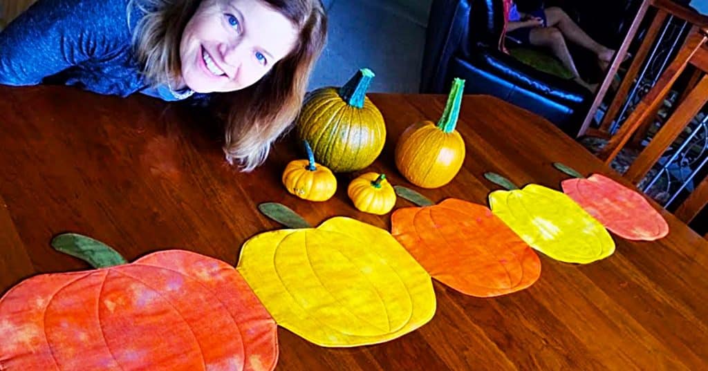 How To Sew A Pumpkin Table Runner - DIY Quilt Ideas - Quilted Table Runner