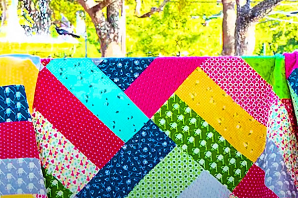 Shortcut Half Yard Quilt Idea - DIY Quilting Idea - Quick And Easy Quilt