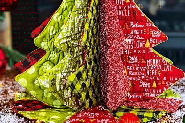 How To Make A Tabletop Tannenbaum - Quilted Christmas Tree Decoration - Christmas DIY