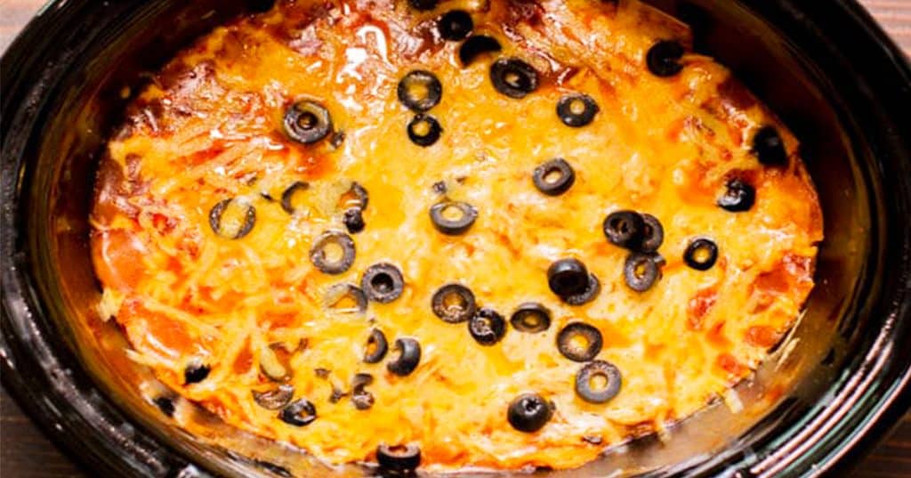 Crockpot Chicken Enchilada Casserole Recipe - Slow Cooker Recipes - Crockpot Recipes