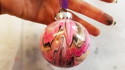 DIY Acrylic Pour Ornament | DIY Joy Projects and Crafts Ideas