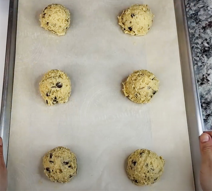 Fresh Baked Cookies - DoubleTree Copy Cat Cookie Recipe