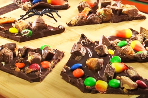 Halloween Candy Bark Recipe - Leftover Halloween Candy - Chocolate Bark Recipes