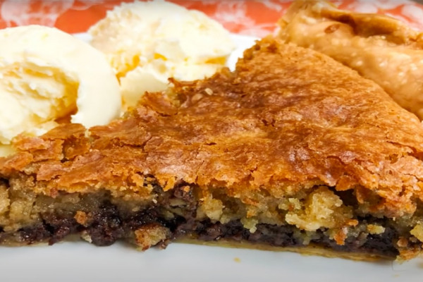 How To Make Chocolate Chip Pie - Chocolate Chip Recipes - Chocolate Chip Cookie Dough