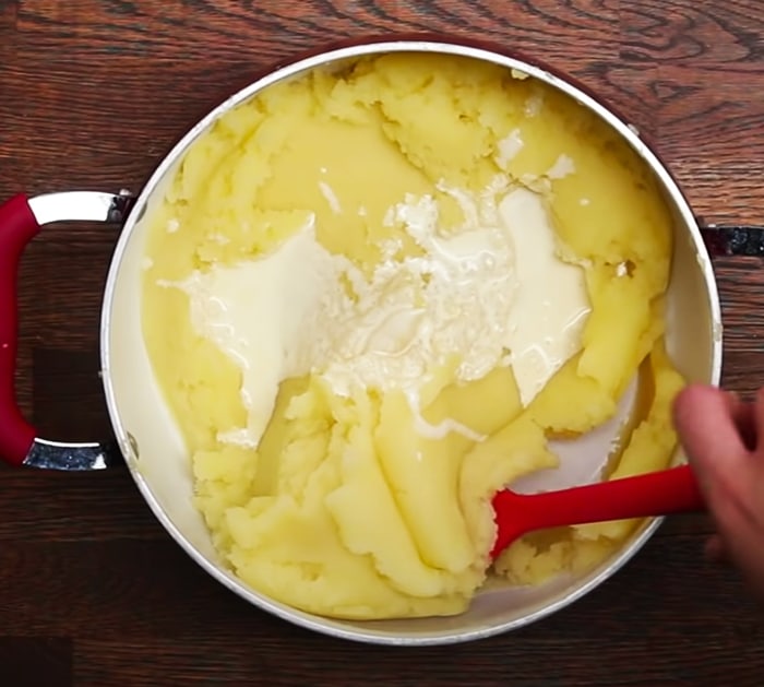 Creamy Mashed Potatoes - Potato Recipes - Homemade Potato Recipe