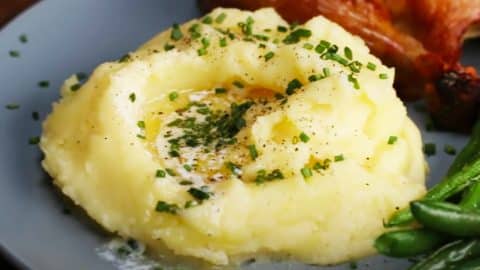 How To Make The Creamiest Mashed Potatoes | DIY Joy Projects and Crafts Ideas