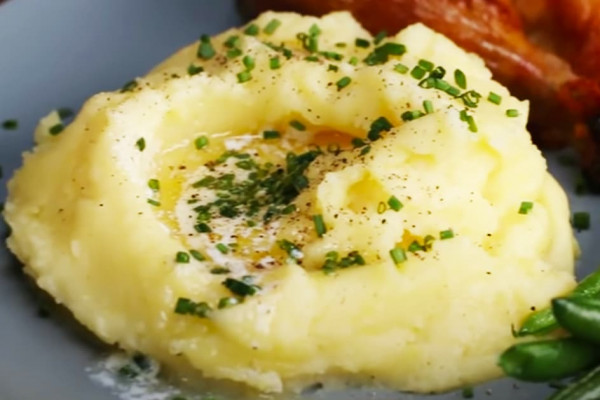 How To Make The Creamiest Mashed Potatoes - Mashed Potatoes Recipe - Potatoes Recipe