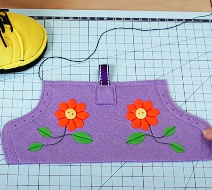 Use Free Pattern to sew Boot Cushion - DIY Doc Martens - DIY Beginners Sewing