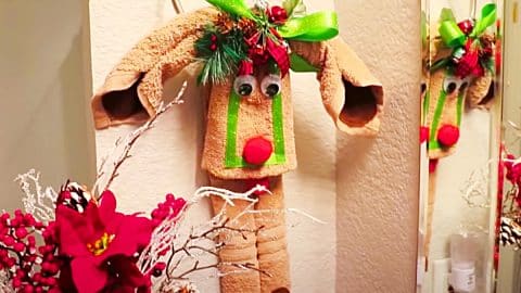 How To Make A Reindeer Towel Decoration | DIY Joy Projects and Crafts Ideas