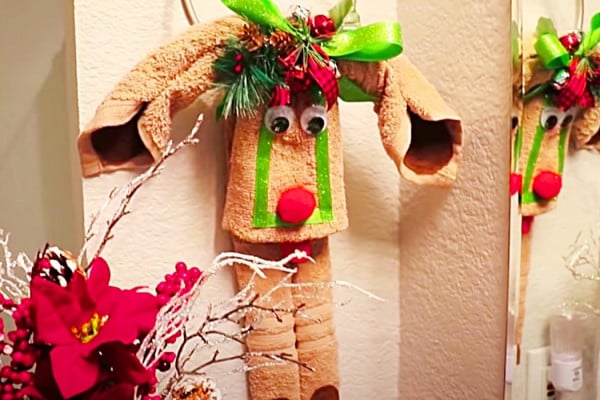 DIY Reindeer From A Towel - Dollar Tree DIY Decor - DIY Holiday Decor