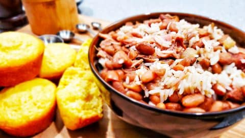 Southern Style Pinto Beans With Turkey Wings Recipe | DIY Joy Projects and Crafts Ideas