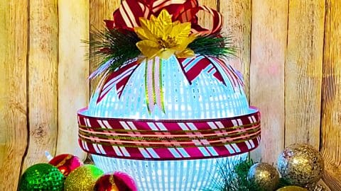 Dollar Tree Colander Christmas Ornament | DIY Joy Projects and Crafts Ideas