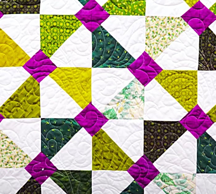 How To Sew A Homemade Blanket - Pretty Quilt - Quilting Ideas