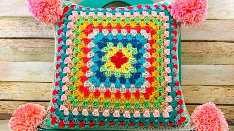 How To Make A Granny Square Pillow | DIY Joy Projects and Crafts Ideas