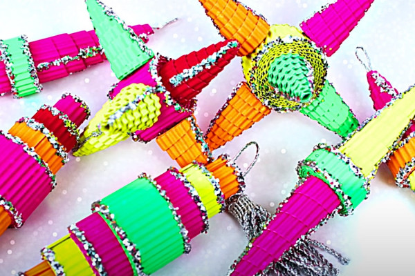 How To make DIY Mini Pinata Ornaments - DIY Ornaments - DIY Christmas Decor