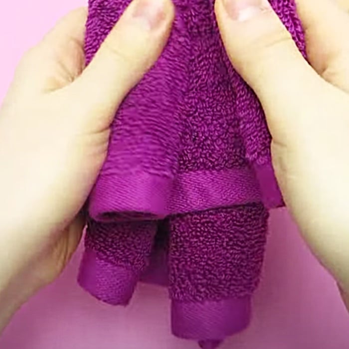 Hand towel teddy bears are so easy to make