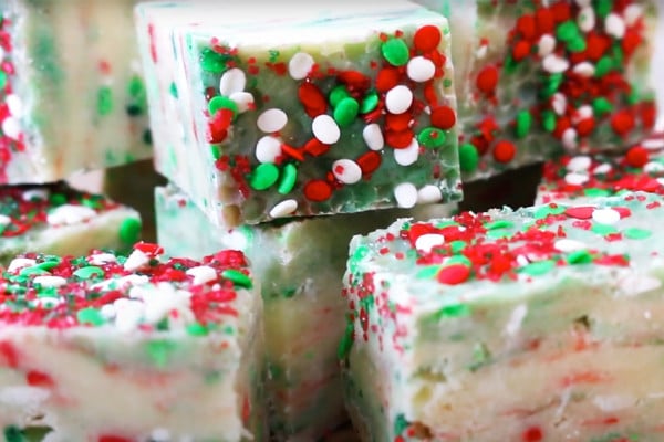 4-Ingredient Christmas Fudge Recipe - Fudge Recipes - Christmas Dessert Recipes