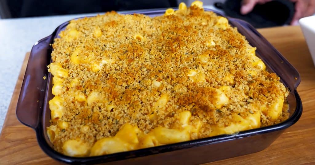 How To Make Buffalo Chicken Mac and Cheese - southern side dishes - Country Cooking Recipes