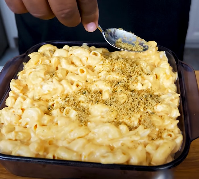 Oven Baked Mac and Cheese - Chicken Recipes - Homemade Side Dishes