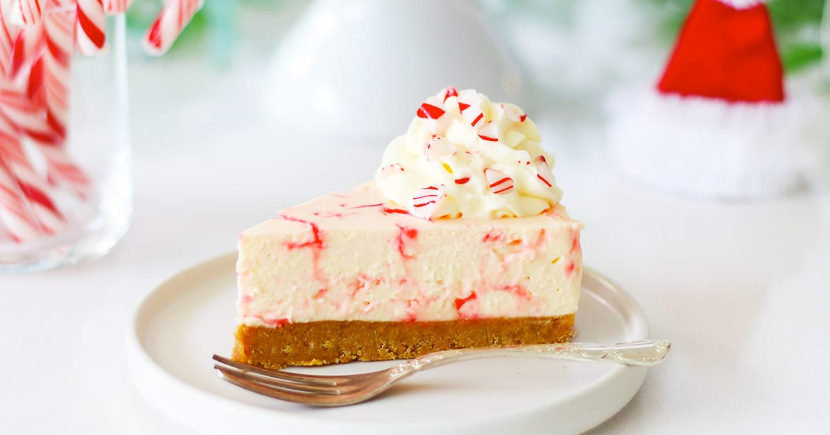 No-Bake Christmas Candy Cane Cheesecake Recipe | DIY Joy Projects and Crafts Ideas