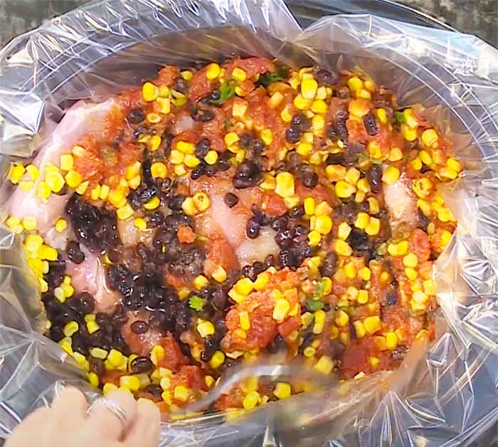 How To Make Fiesta Chicken - Crockpot Recipes