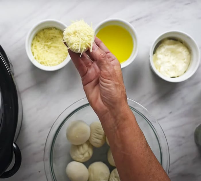 How To Make Garlic Cheese Rolls - Frozen Rolls Recipe - Rolls Recipe