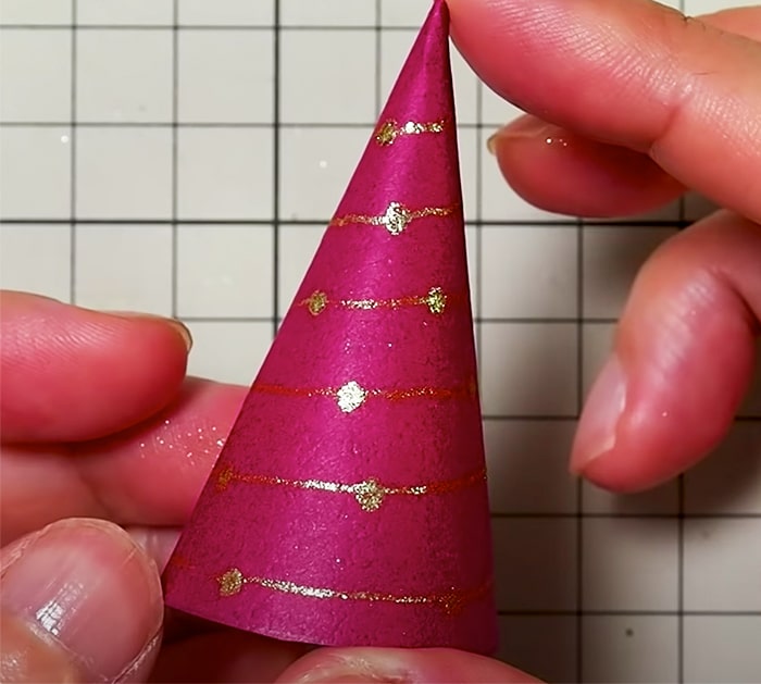 How To Make Christmas Paper Gnomes - DIY Christmas Crafts