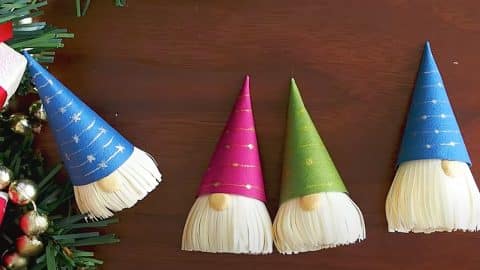 DIY Paper Christmas Gnomes | DIY Joy Projects and Crafts Ideas