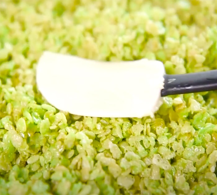 Christmas Party Goods - Green Rice Krispies Treat - Holiday Baking - Dessert Recipe