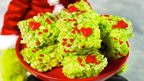 Grinch Rice Krispies Treat Recipe | DIY Joy Projects and Crafts Ideas