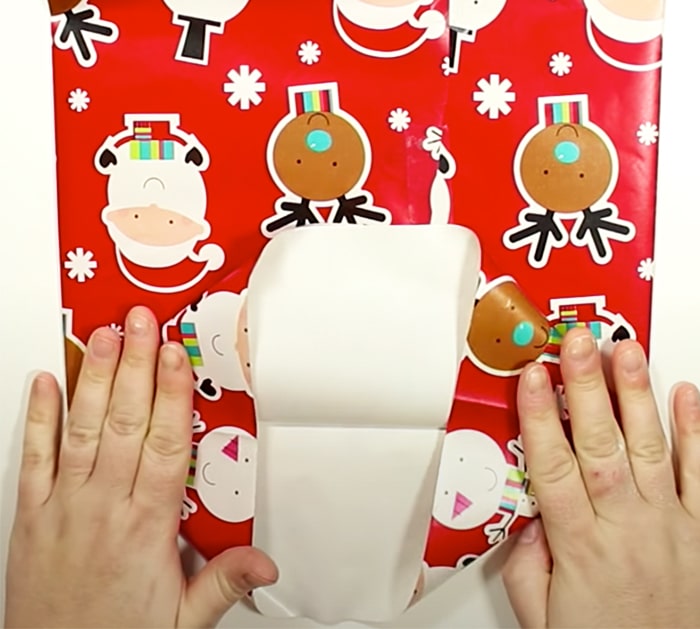 Wrapping Paper Crafts - Christmas Crafts - Easy Christmas Gift Bags