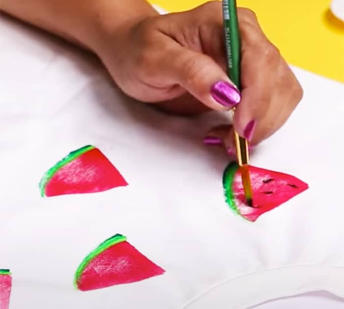 How To Paint on A T-shirt - Hobby Ideas - Watermelon Print DIY