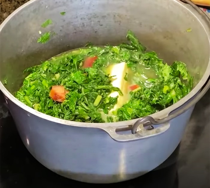 Paula Deens Turnip And Mustard Greens Recipe 1 