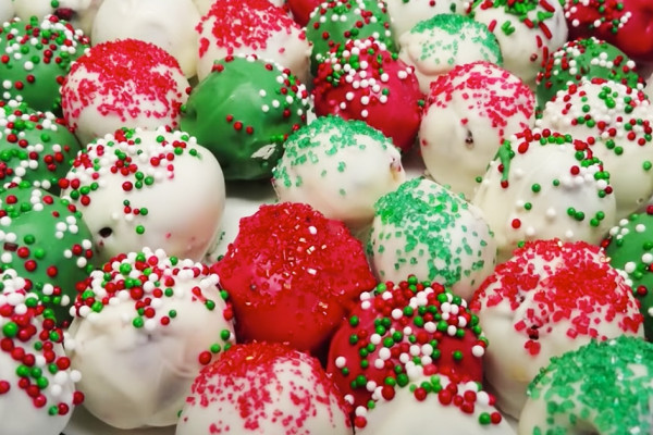 Red Velvet Christmas Truffles Recipe - Cake Pop Recipes - Boxed Cake Mix Recipes