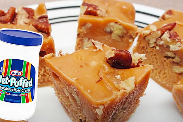 Marshmallow Cream Butterscotch Fudge Recipe - Cooking With Pecans - Easy Holiday Gift Ideas