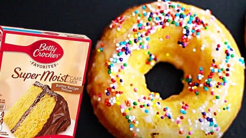 Cake Mix Donuts Recipe | DIY Joy Projects and Crafts Ideas