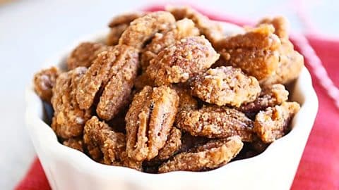 Cinnamon Sugar Candied Pecans Recipe | DIY Joy Projects and Crafts Ideas