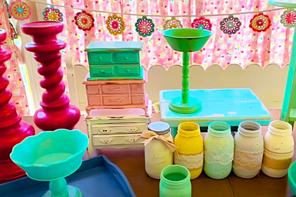 this awesome chalk paint tutorial by Lori Holt, on YouTube