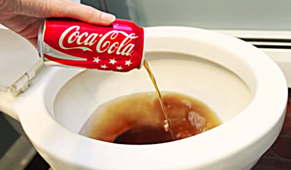 How To Clean With Coke - Coca Cola Hacks - Uses For Coke