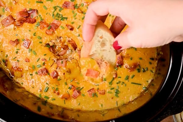 Easy Crockpot Recipe - Bacon Cheeseburger Dip Recipe for Slow Cooker