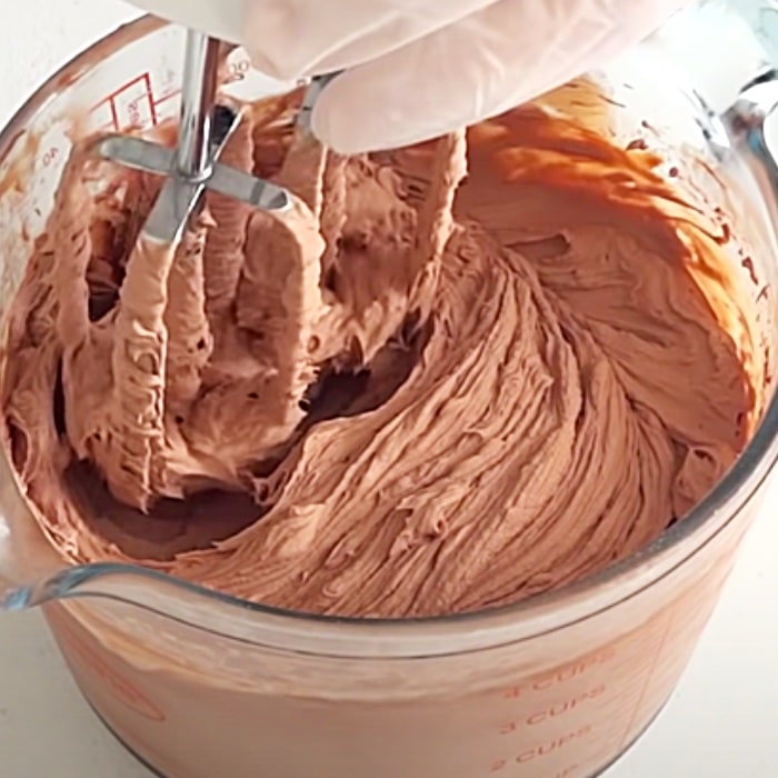 Easy Chocolate Mousse Recipe - How To Make Chocolate Mousse - Chocolate Ideas
