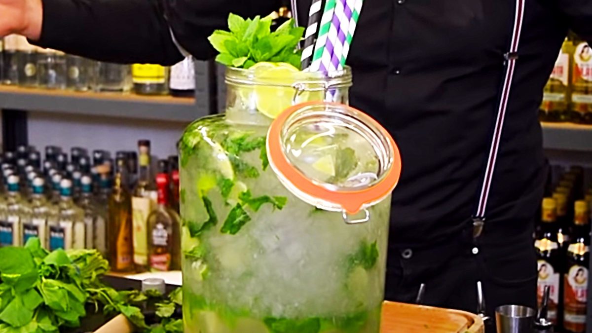 https://diyjoy.com/wp-content/uploads/2020/12/mojito-1-1200x675.jpg