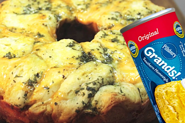 Canned Biscuit Garlic Cheesy Monkey Bread Recipe - Easy Homemade Bread Recipe - Baking Ideas