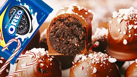 4-Ingredient No-Bake Oreo Peppermint Balls Recipe | DIY Joy Projects and Crafts Ideas