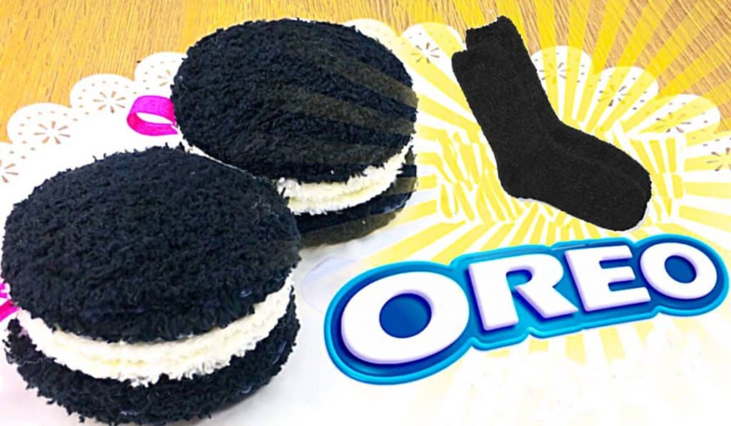 How To Make Oreo Plushies - DIY Sock Project - Stocking Stuffer Ideas