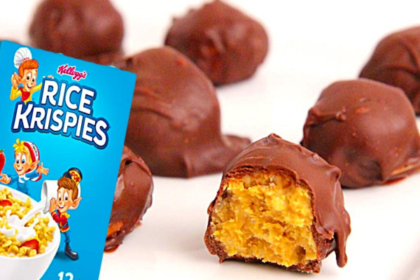 Crispy Chocolate Peanut Butter Balls Recipe - Holiday Candy Ideas - Homemade Reese's Crispy Cups