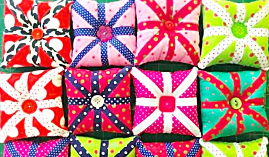 Mini Quilt Block Pincushion - How To Make A Pincushion - Quilters Pincushion Ideas