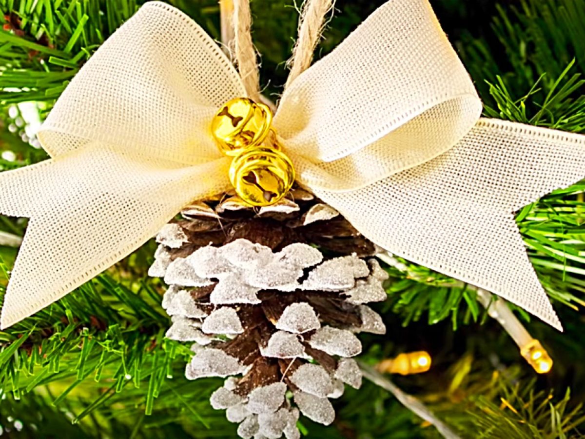DIY Rustic Flocked Pinecone Christmas Ornaments (Video Tutorial