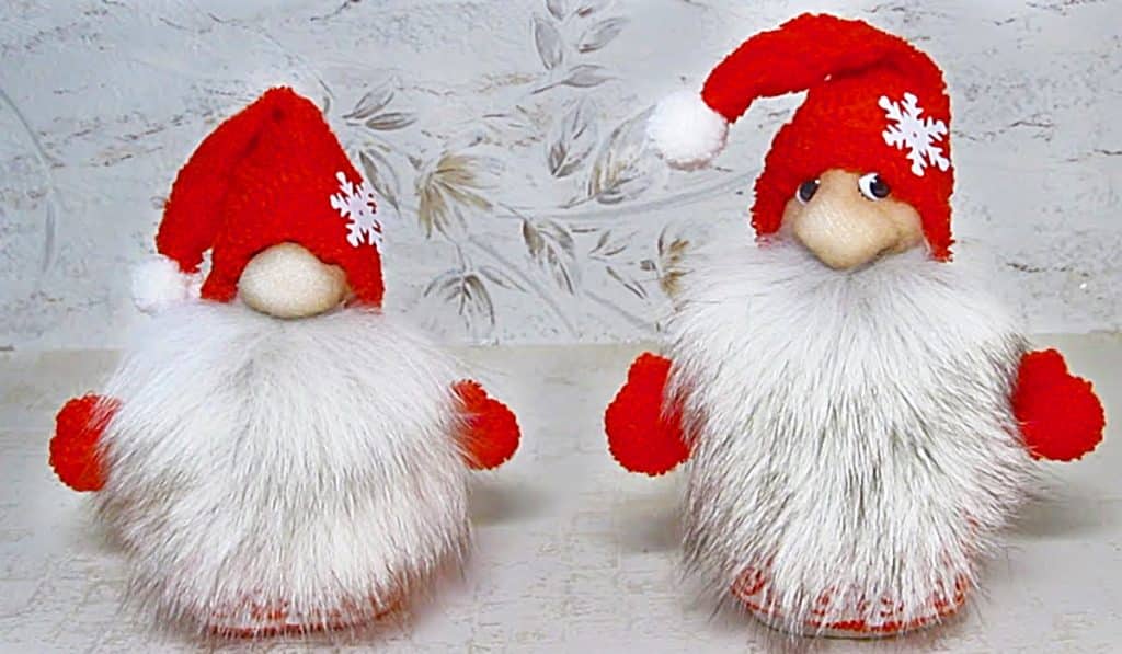 How To Make Santa Sock Gnomes - Easy Sock Gnome Ideas - DIY Santa Sock Gnome