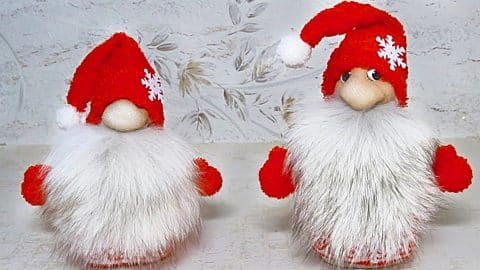 How To Make A Sock Santa Gnome | DIY Joy Projects and Crafts Ideas